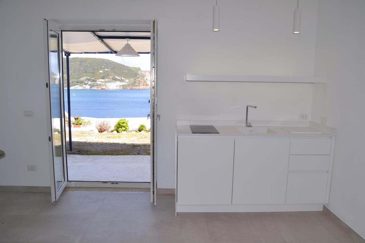 Maridea - Les Suites Du Soleil Ponza Bagian luar foto