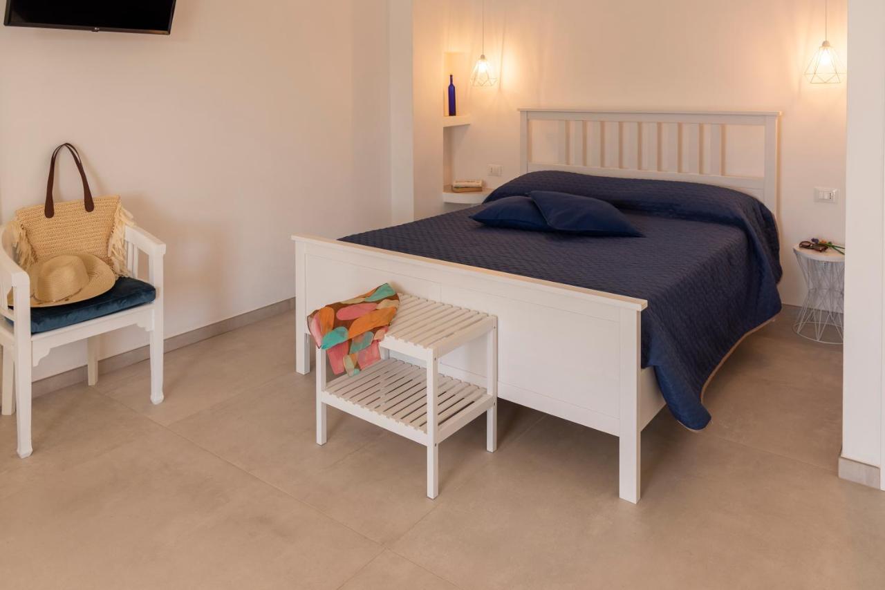 Maridea - Les Suites Du Soleil Ponza Bagian luar foto