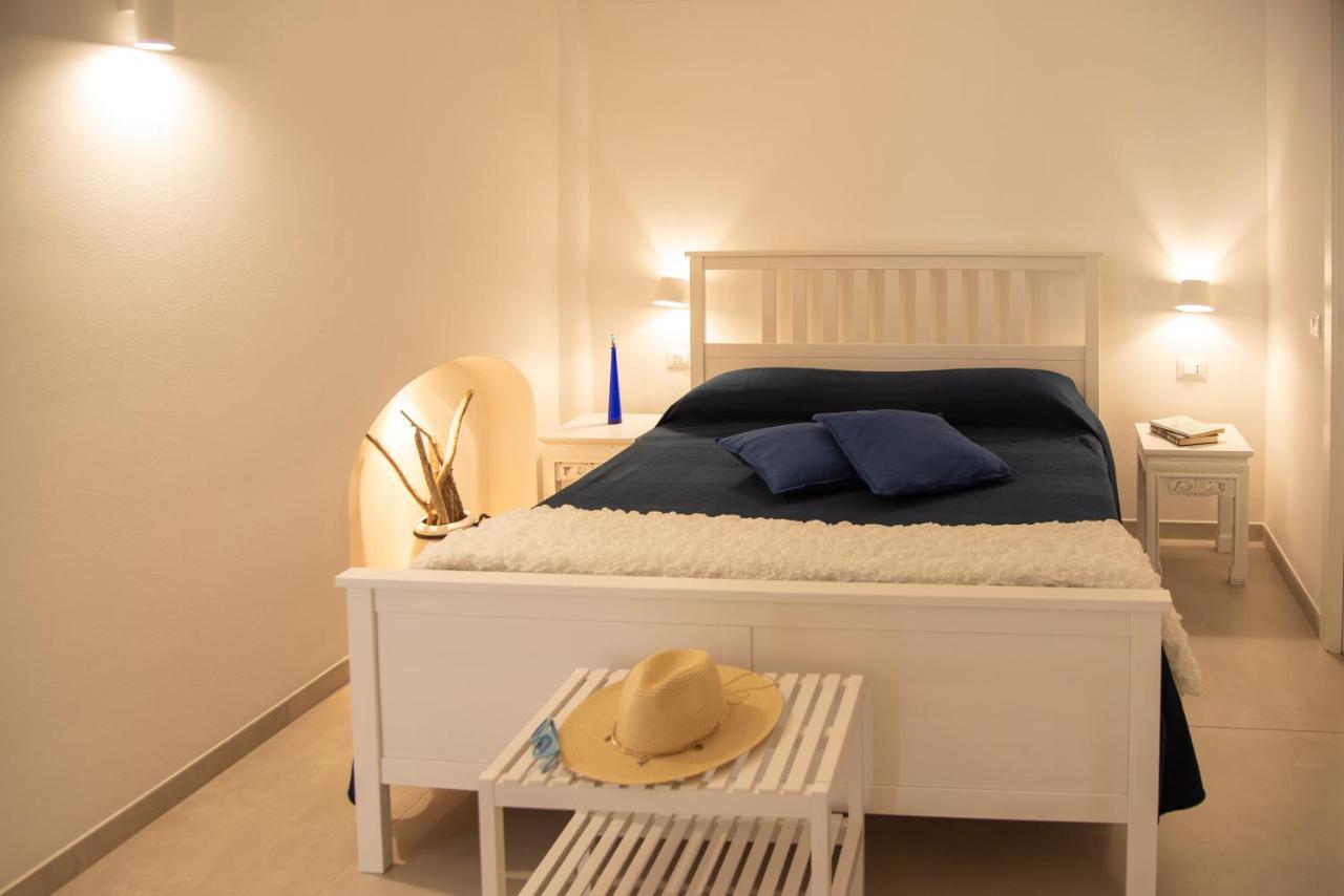 Maridea - Les Suites Du Soleil Ponza Bagian luar foto