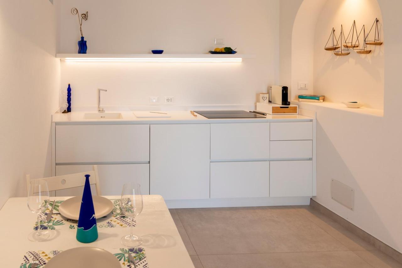Maridea - Les Suites Du Soleil Ponza Bagian luar foto